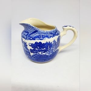 Blue Willow Creamer~Japan Vintage Pre-Owned 3.25"